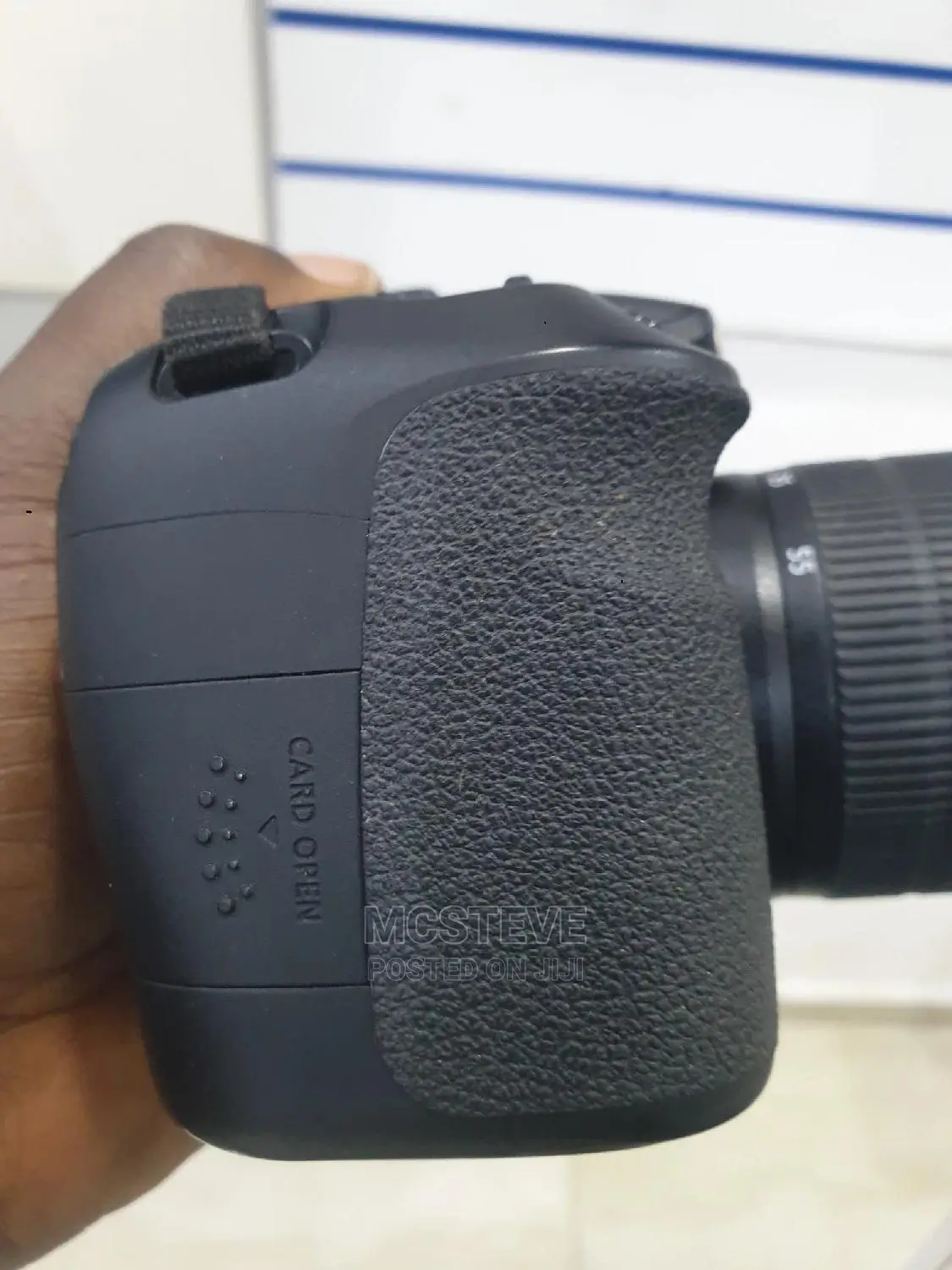 Canon EOS 60d DSLR Camera With 18 - 55MM Lens