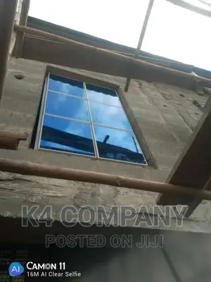 Frameless Alluminium Window