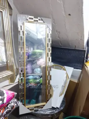 Square Shaped Mirror