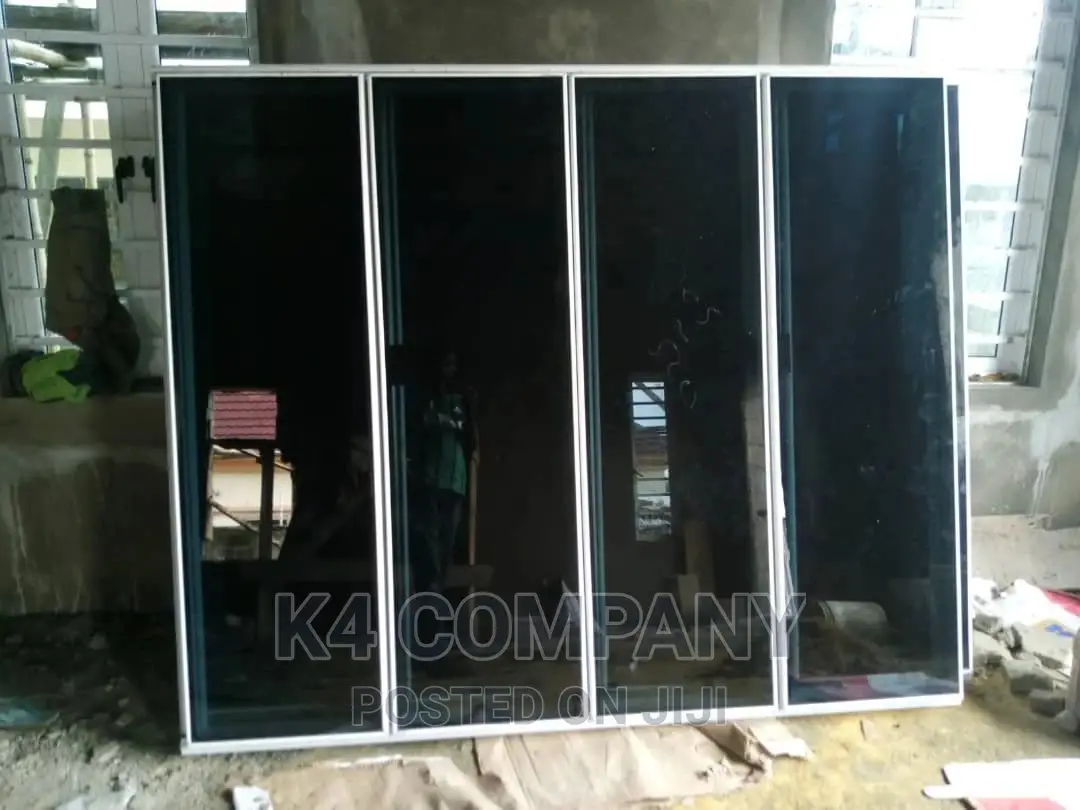 Frameless Window