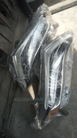 Head Lamp Toyota Venza 2015 LED MODEL