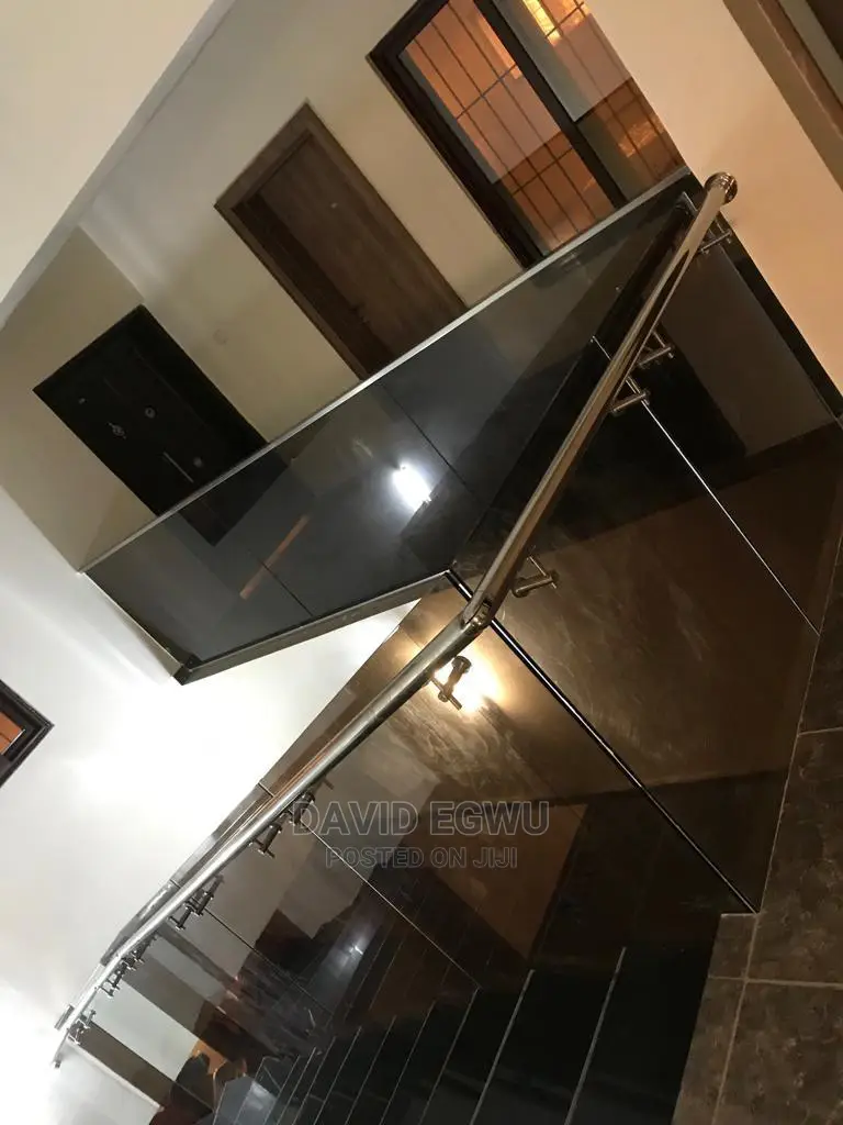 Frameless Balvony Glass