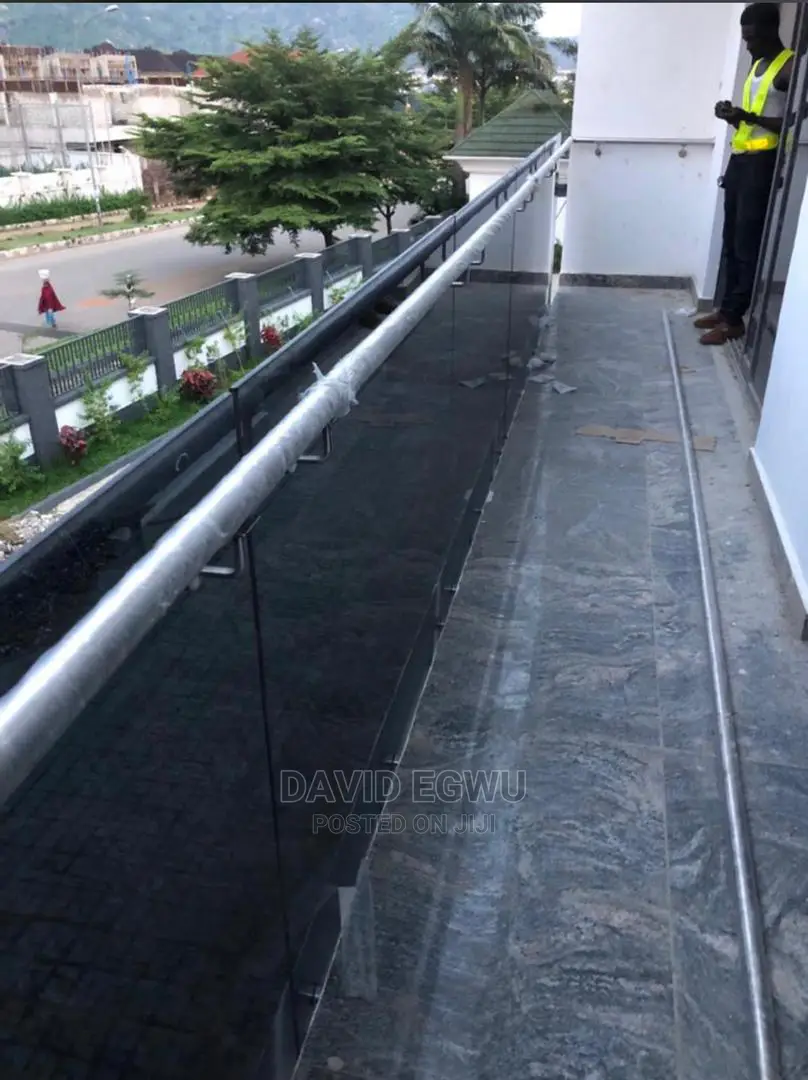 Frameless Balvony Glass