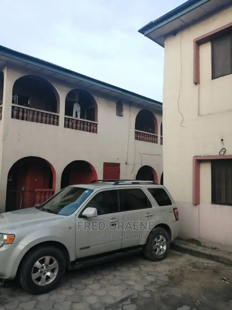 2bdrm Block of Flats in Rumuomasi for Sale