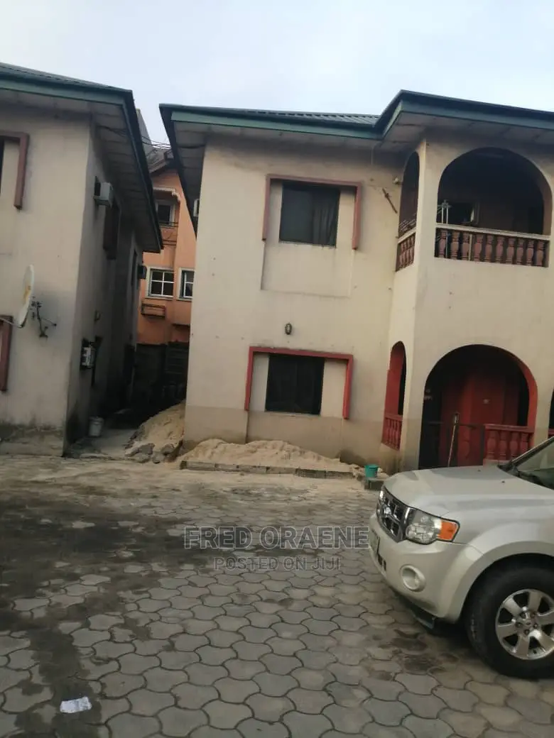 2bdrm Block of Flats in Rumuomasi for Sale