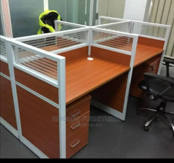 Quality Work Station by 4 Seaters