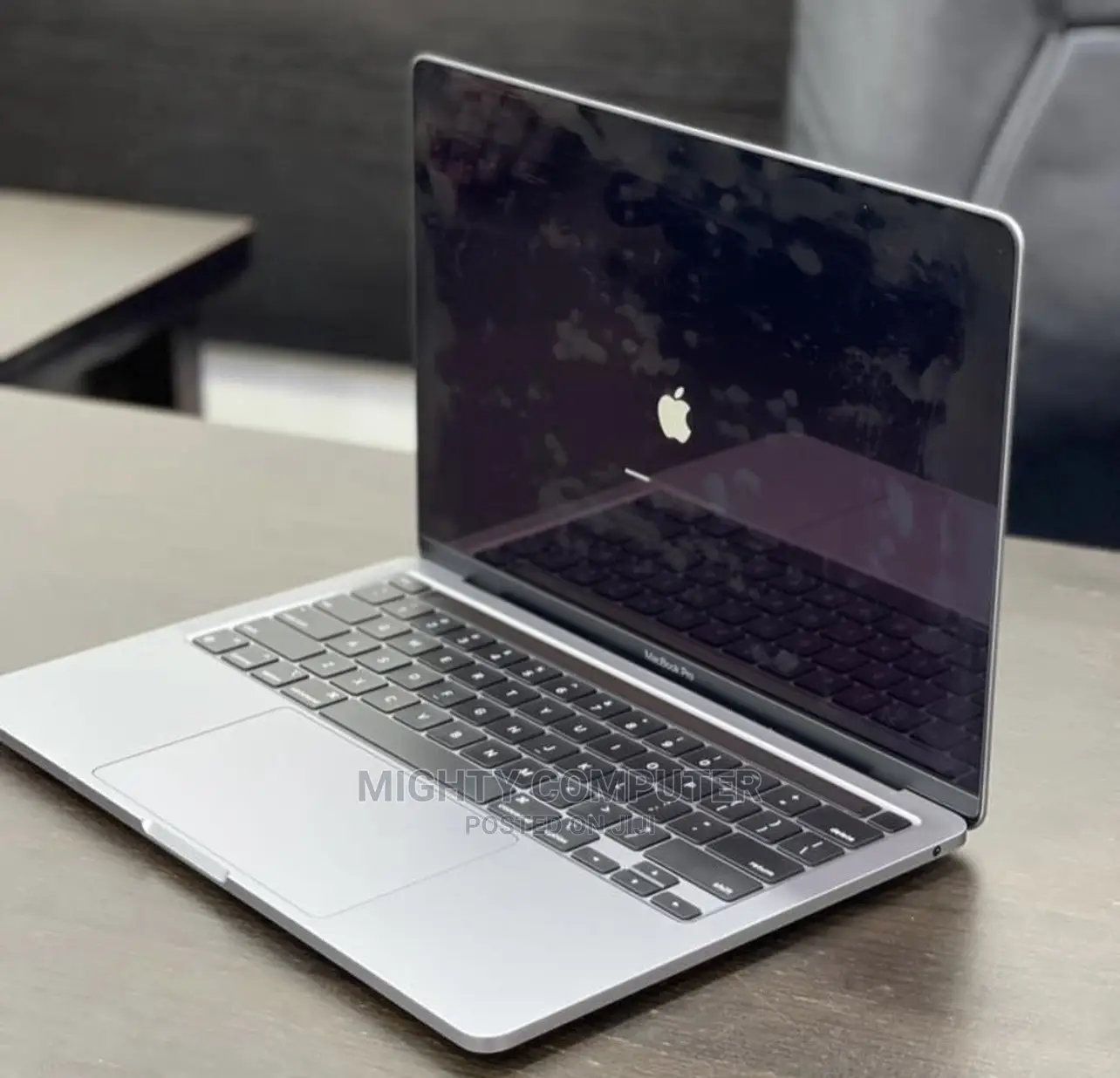 Laptop Apple MacBook Pro 2020 8GB Intel Core I5 512GB