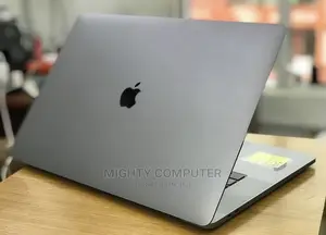 Laptop Apple MacBook Pro 2017 8GB Intel Core I5 256GB