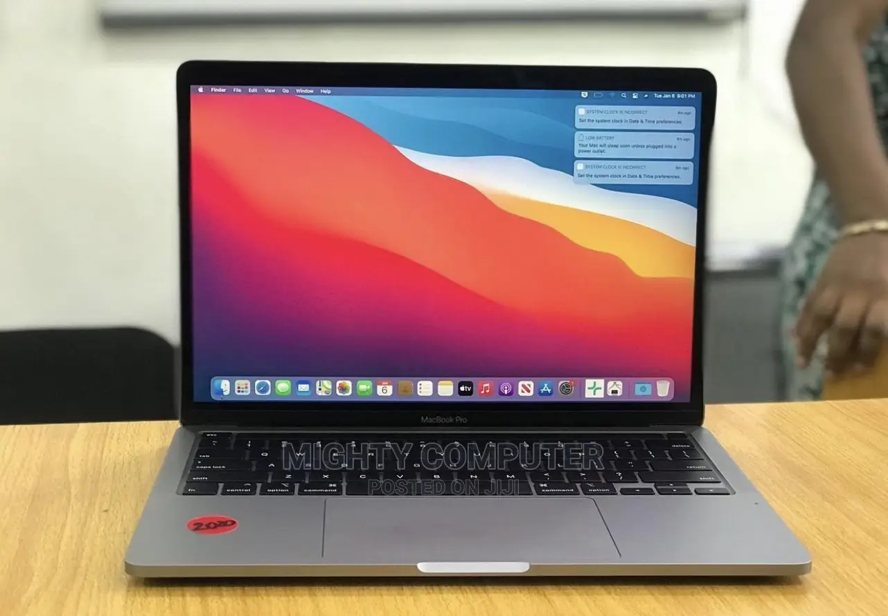 Laptop Apple MacBook Pro 2017 8GB Intel Core I5 256GB