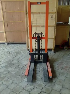 Manual Fork Lift