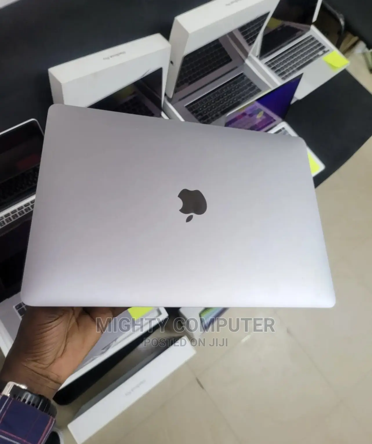Laptop Apple MacBook Pro 2020 8GB Apple M1 256GB