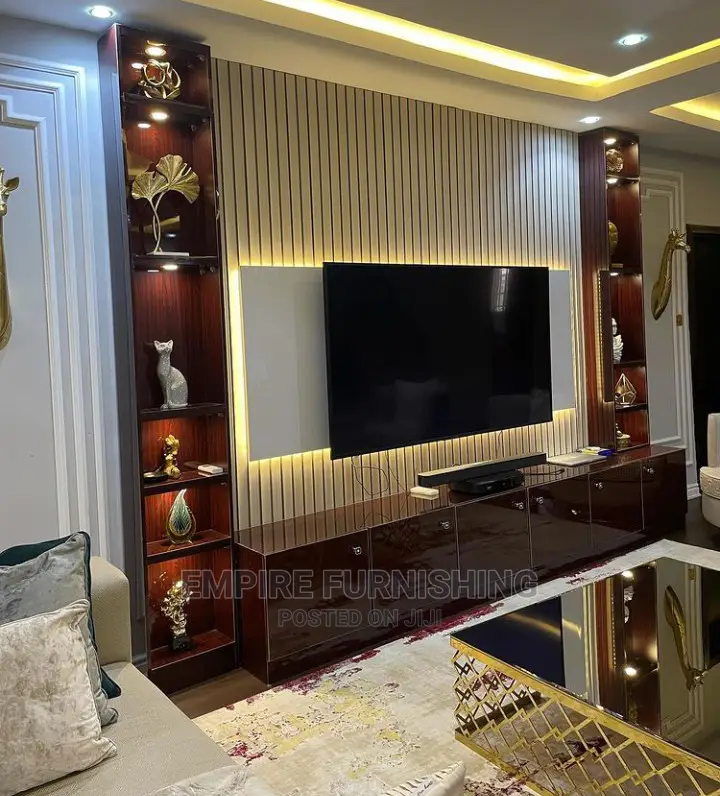 Royal TV Console