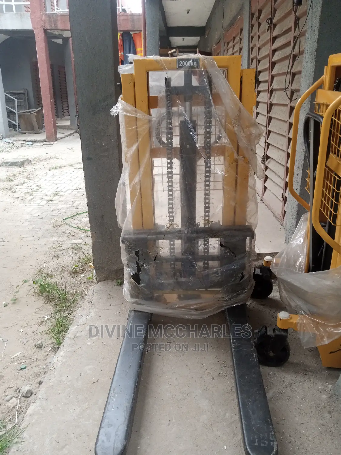 2tons Manual Hydraulic Forklift Pallet Stacker