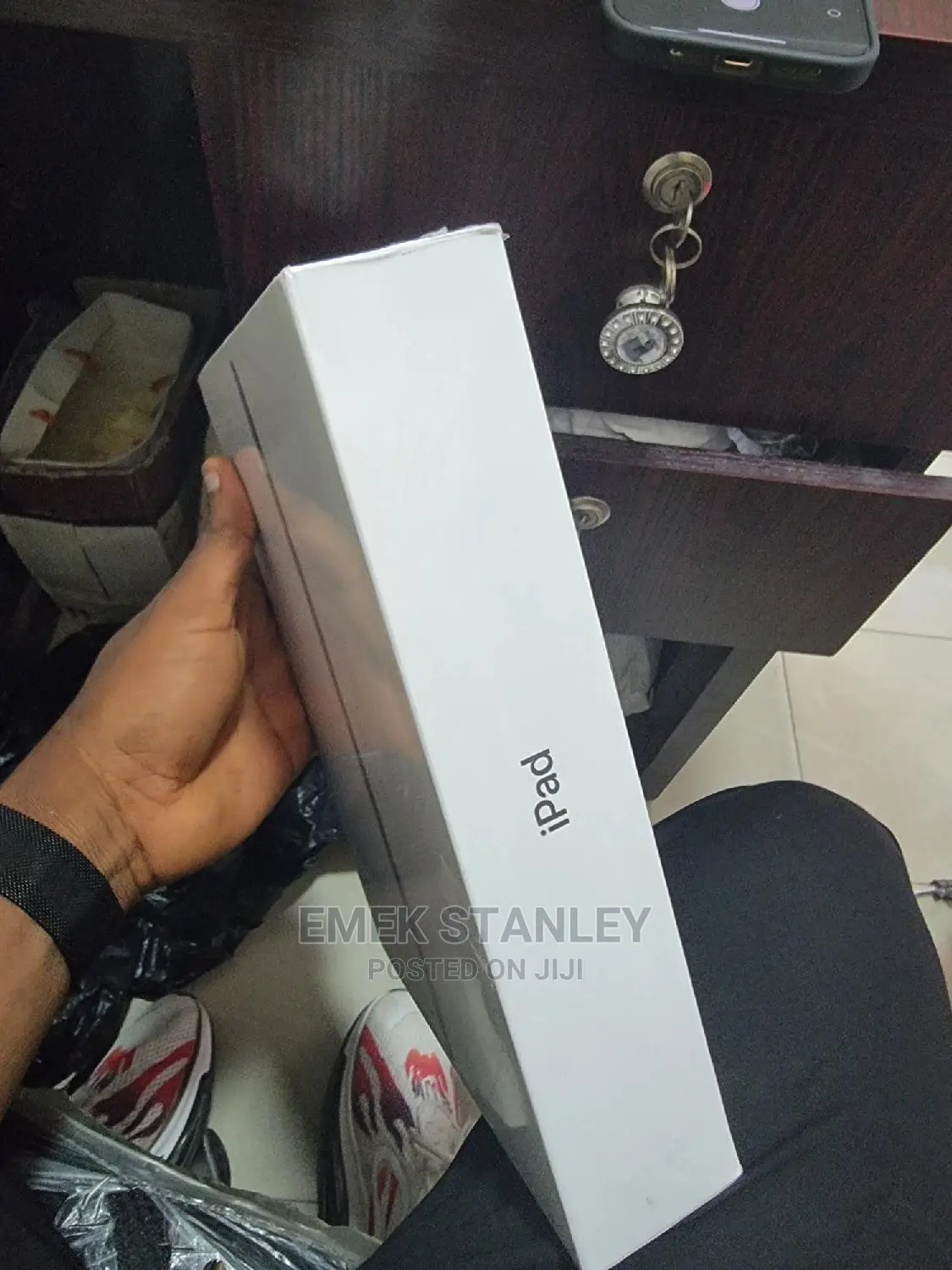 New Apple iPad 10.2 (2021) 64 GB Gray