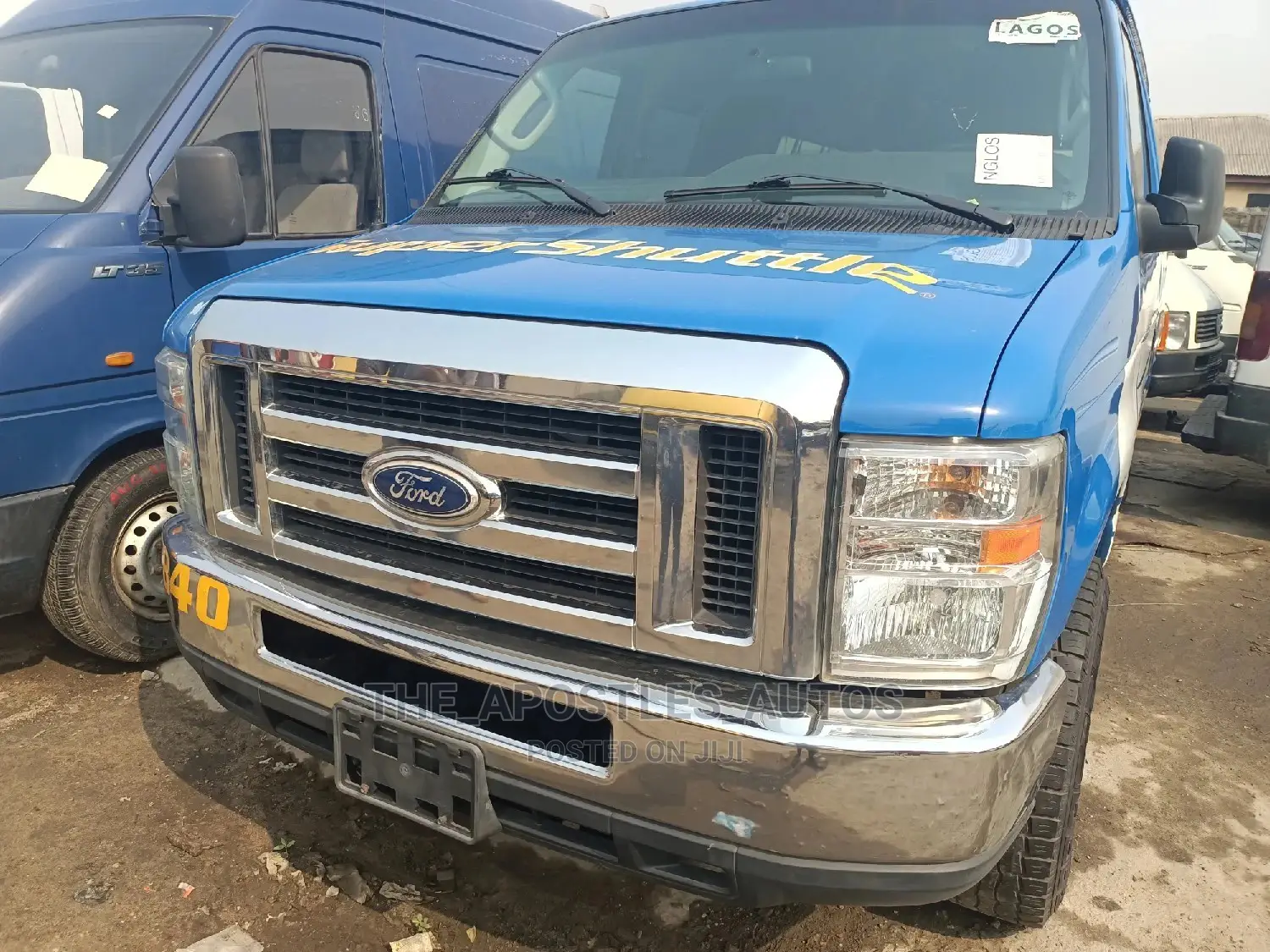 Ford E450 2015 Blue