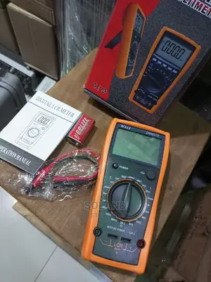Dm4070 Digital LCR Meter