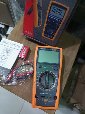Dm4070 Digital LCR Meter