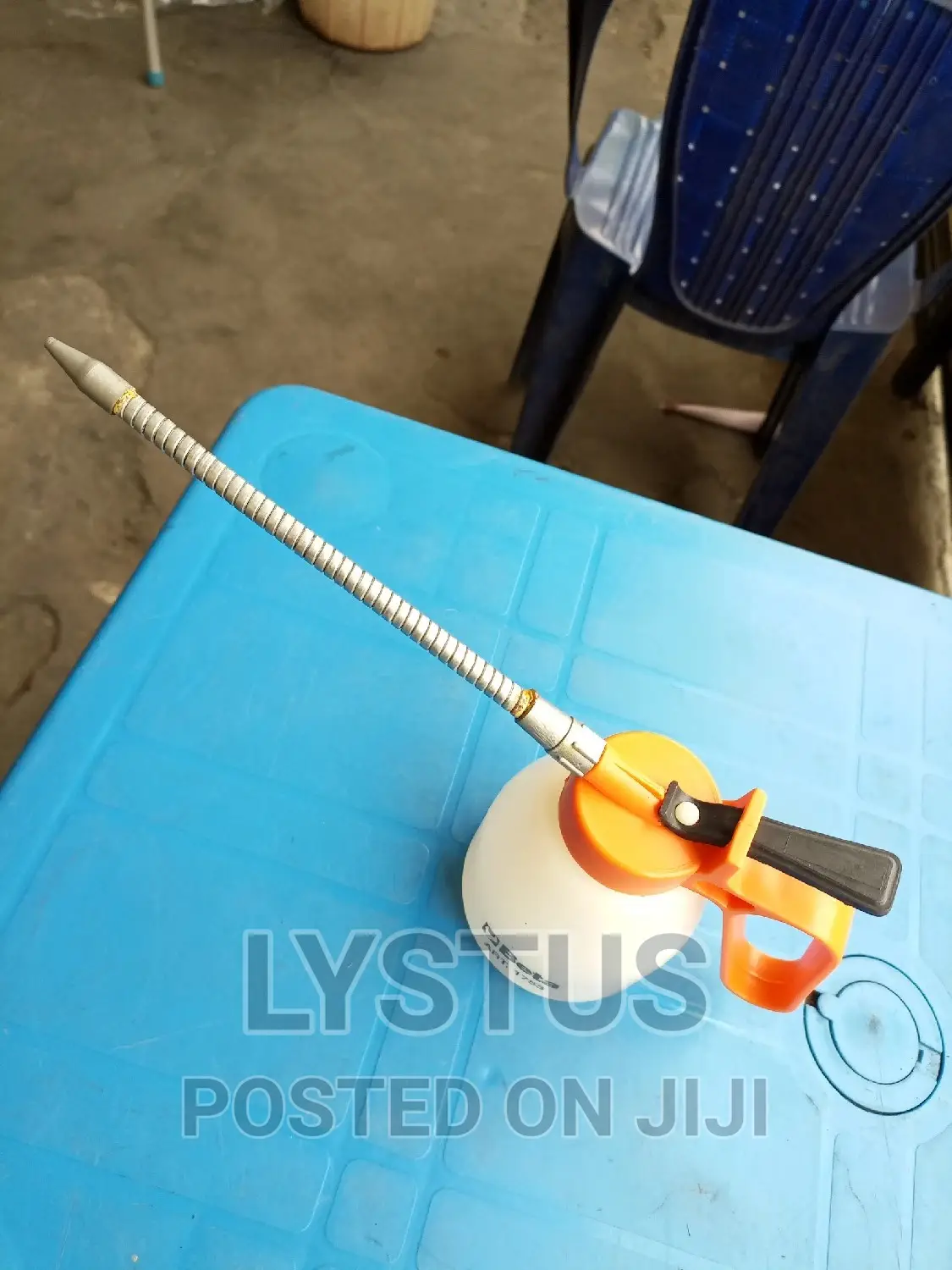 Beta 1753 Plastic Pressure Oil Cans Flexible Spouts