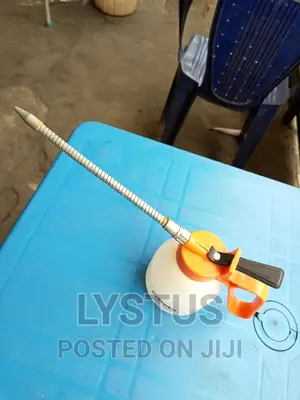 Beta 1753 Plastic Pressure Oil Cans Flexible Spouts