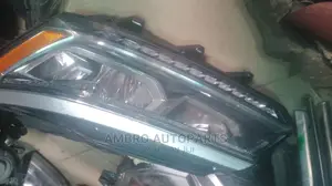 Headlamp Volkswagen Passat Se 2016