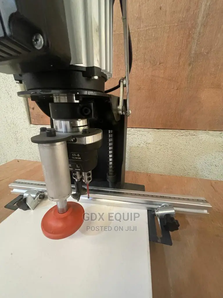 Woodmetal WHD 10 Hinge Drill Machine