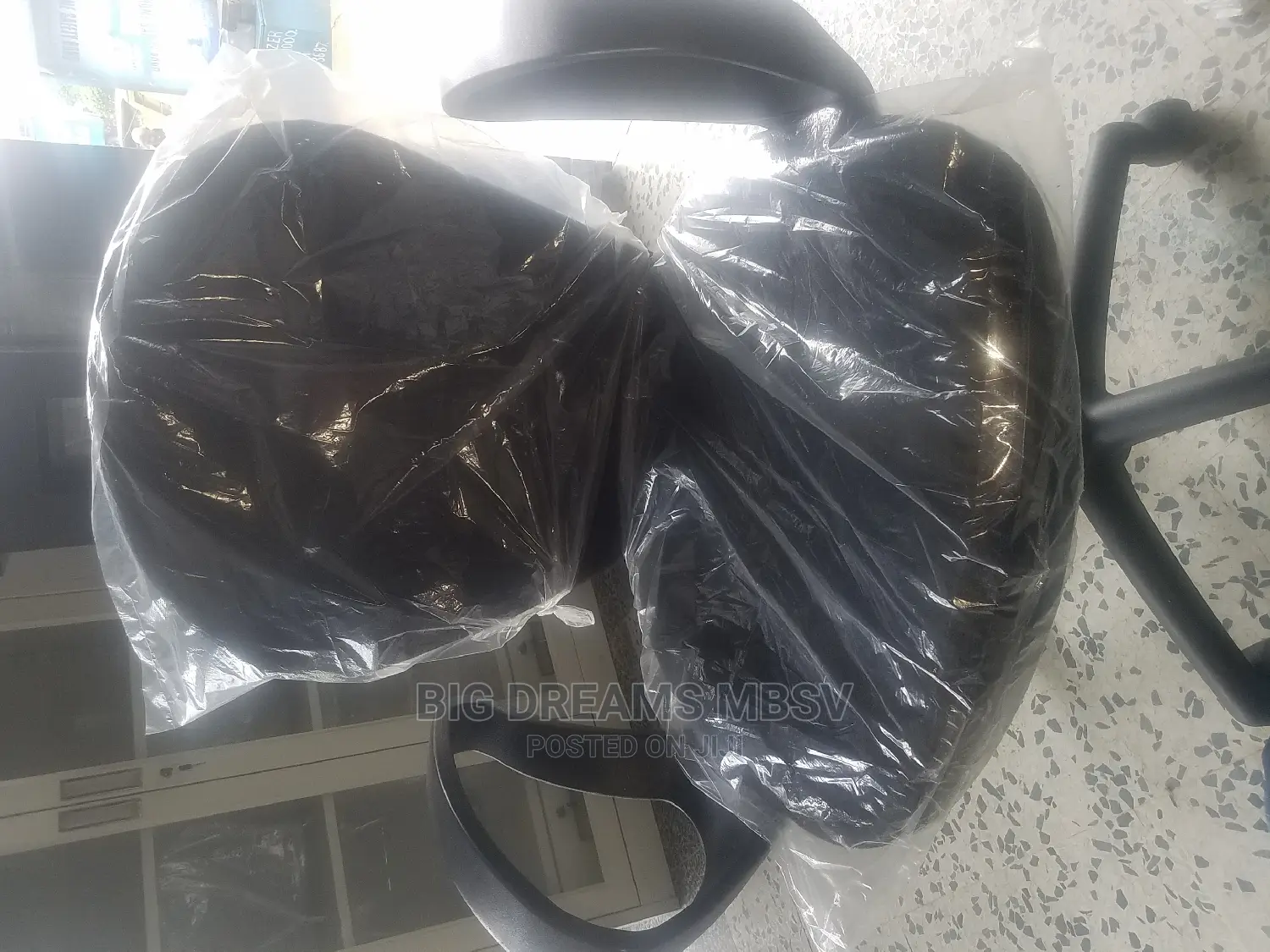 101 Secretary Chair
