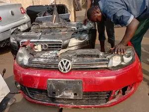 Complete Front Cut Volkswagen Golf 6 2010
