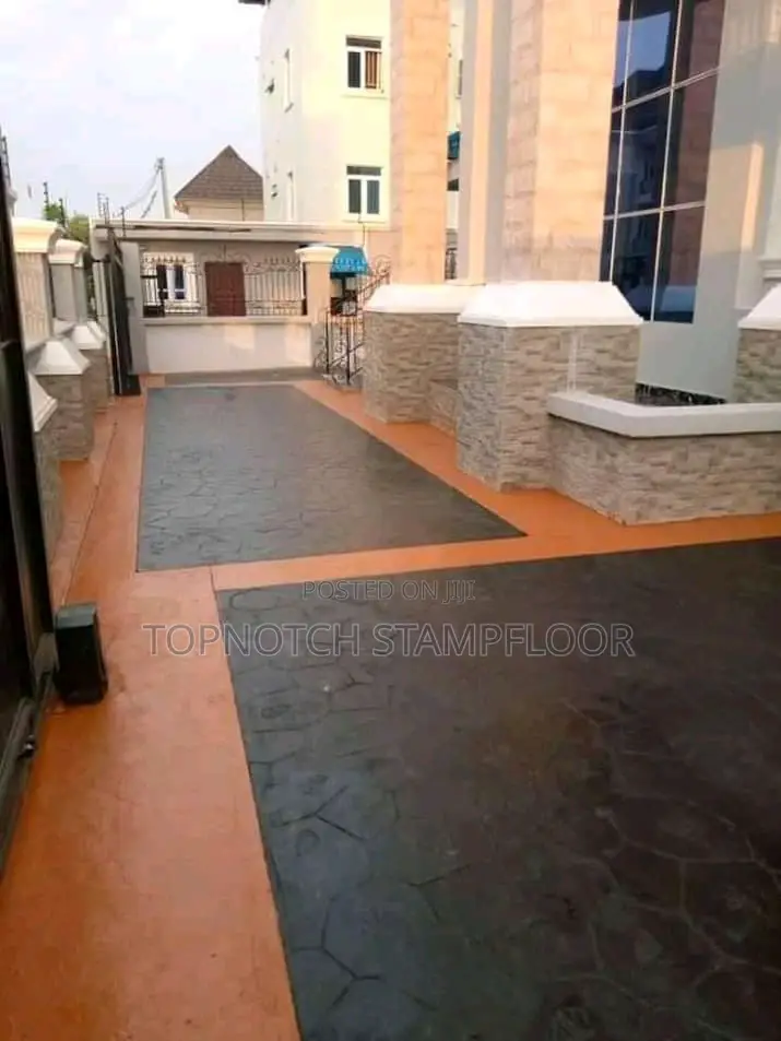 Foreign Concrete Floor Installation