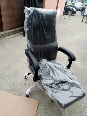 Bt Leather Executive Director Chair With Leg Rest