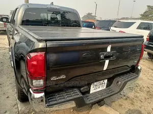Toyota Tacoma TRD Off Road 2019 Black