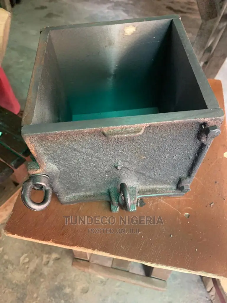 Cube Mould