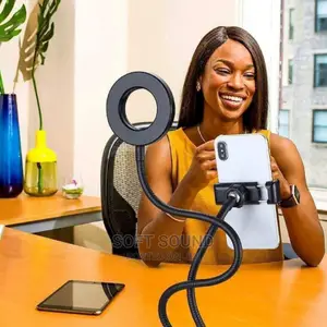 Photo - Selfie Ringlight Studying or Tiktok