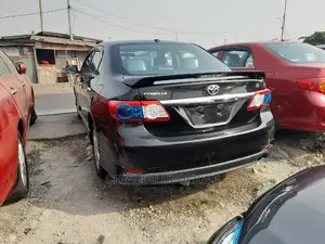 Toyota Corolla 2011 Black