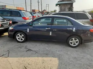Toyota Corolla 2011 Blue