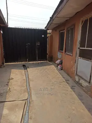 Studio Apartment in Bariga for rent