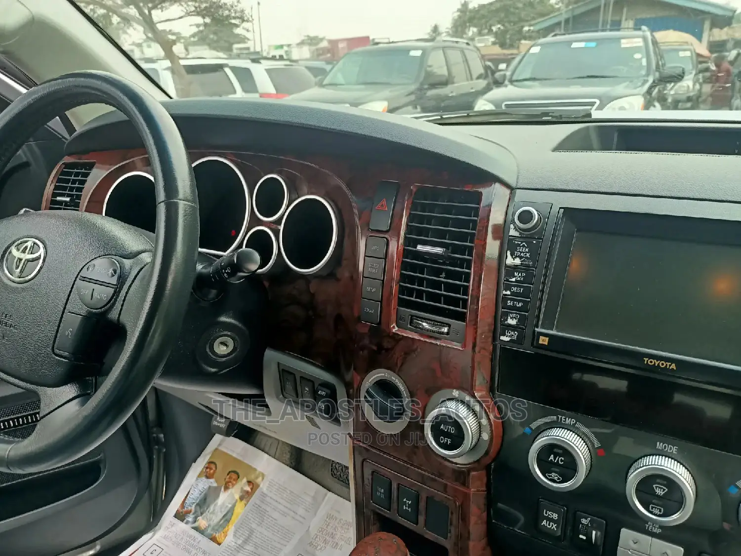 Toyota Sequoia 2013 Silver