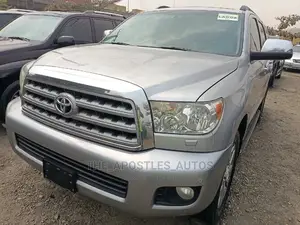 Toyota Sequoia 2013 Silver