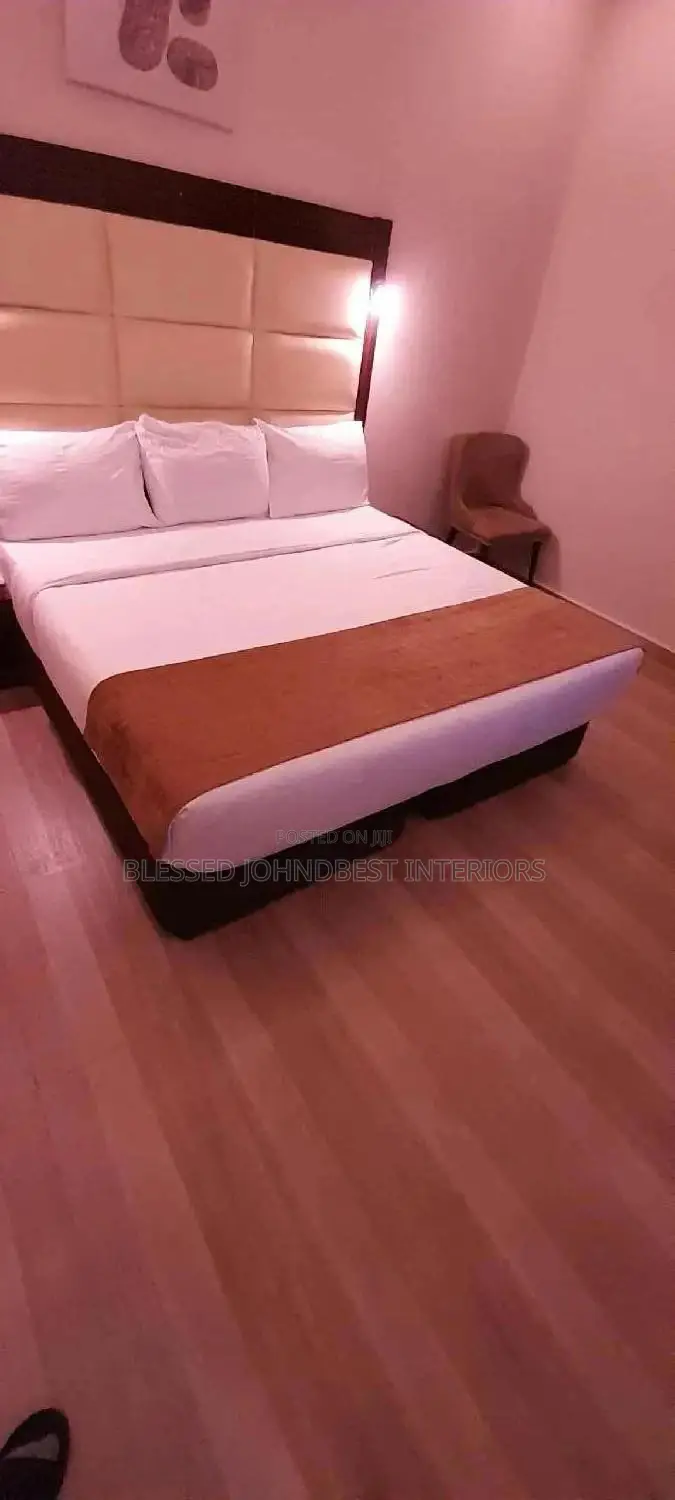 Bed Runner For Hotels