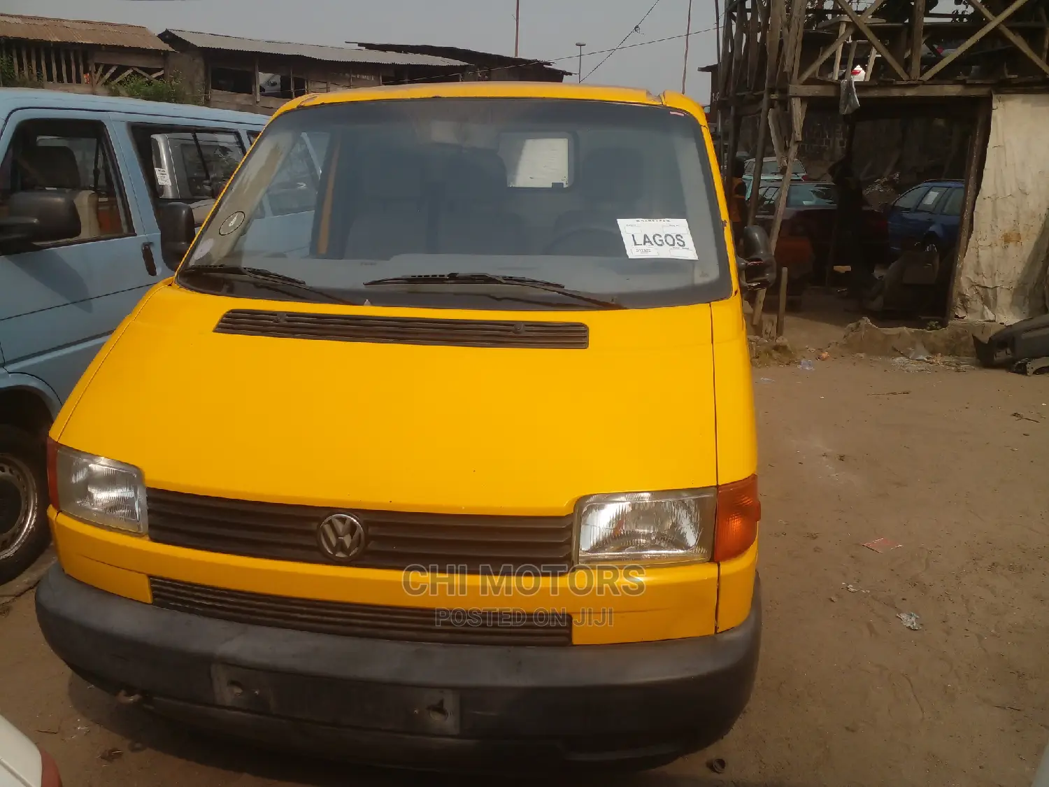 Volkswagen Transporter 2002 Yellow