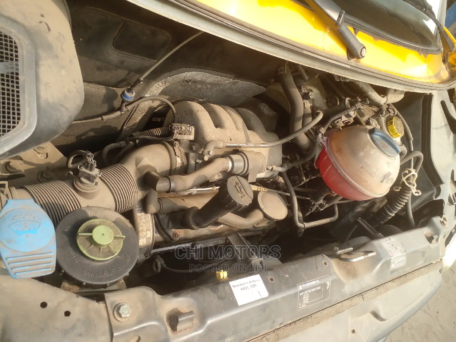 Volkswagen Transporter 2002 Yellow