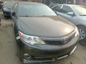 Toyota Camry 2012 Gray