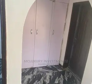 3bdrm Block of Flats in Gra Ikeja for rent