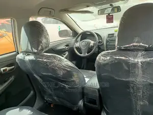 Toyota Corolla S 4dr Sedan (1.8L 4cyl 4A) 2010 Silver