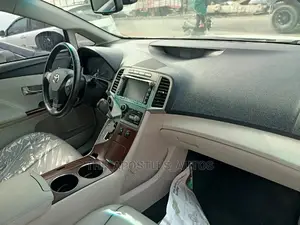 Toyota Venza AWD 2012 White
