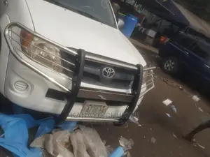 Frout Gaurd Toyota Hilux