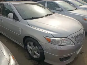 Toyota Camry 2011 Silver