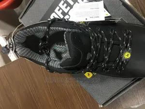 High Safety Jogger Boot