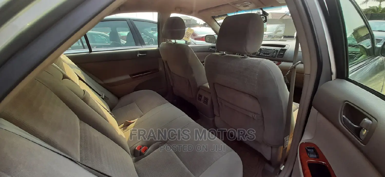 Toyota Camry 2006 Gray