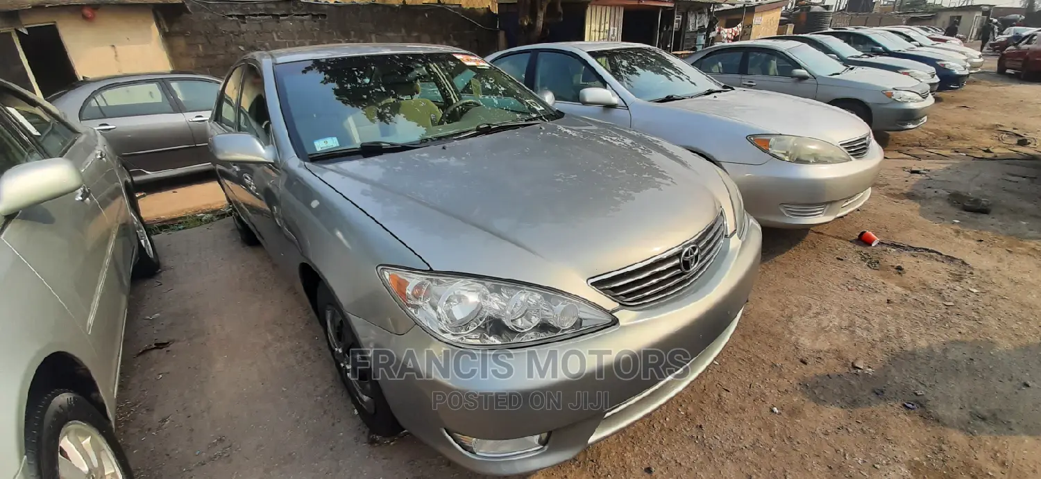 Toyota Camry 2006 Gray