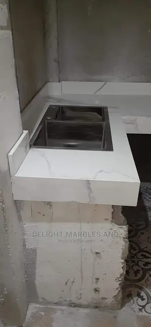 Calacuta White Carrara Marble